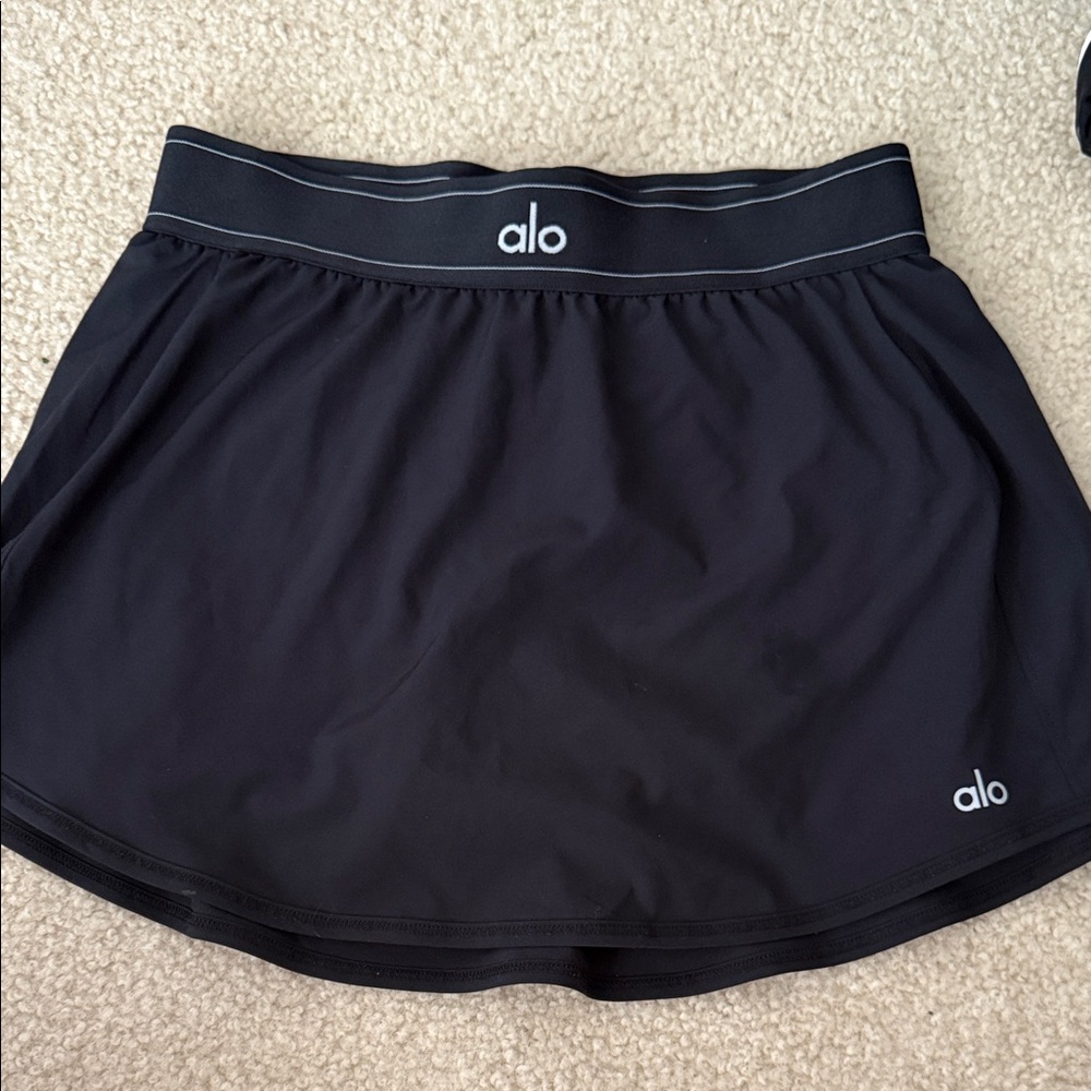 Black alo tennis skirt